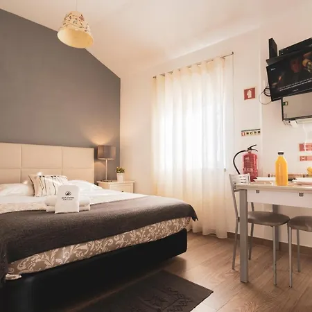 04 - Loft In The Heart Of Peniche